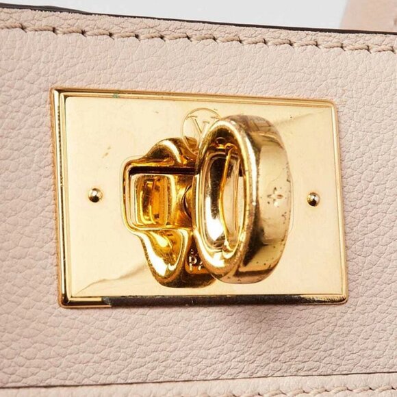 Louis Vuitton Greige Nappa Leather On My Side MM Bag - Picture 8 of 12